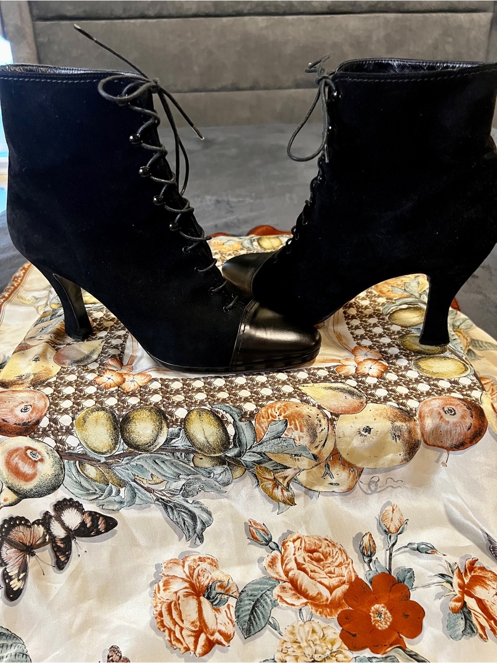 Anne Klein Couture Vtg 90s Black Suede Victorian Steampunk Witchy Laced Boots 8
